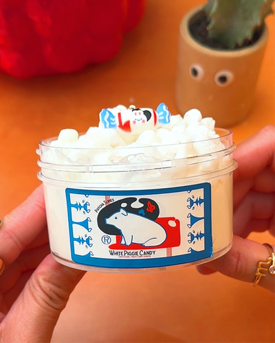 WHITE PIGGIE CANDY
