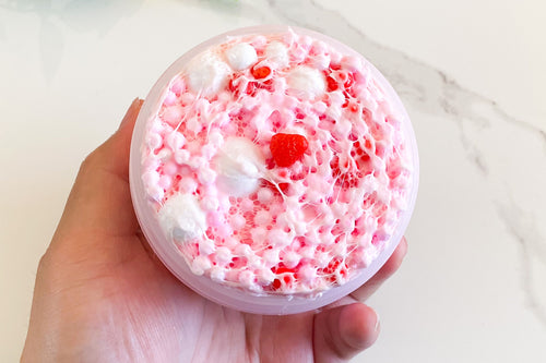 Strawberry Milk Candy Ball ★