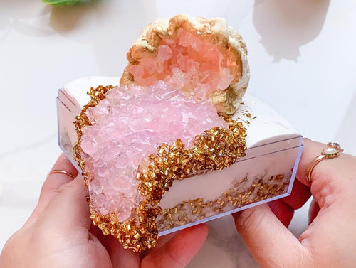 ROSE QUARTZ GEODE CAKE