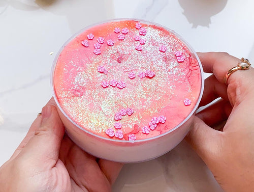 REVOLUTIONARY ROSE CHEESECAKE
